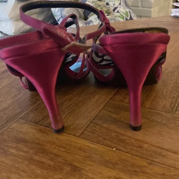 Guess shoes - Picture 3 of 5